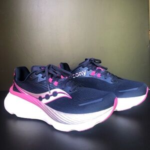 Saucony Hurricane 24 Running Shoes Womens Size 11 Navy Fuchsia Stability Cushion